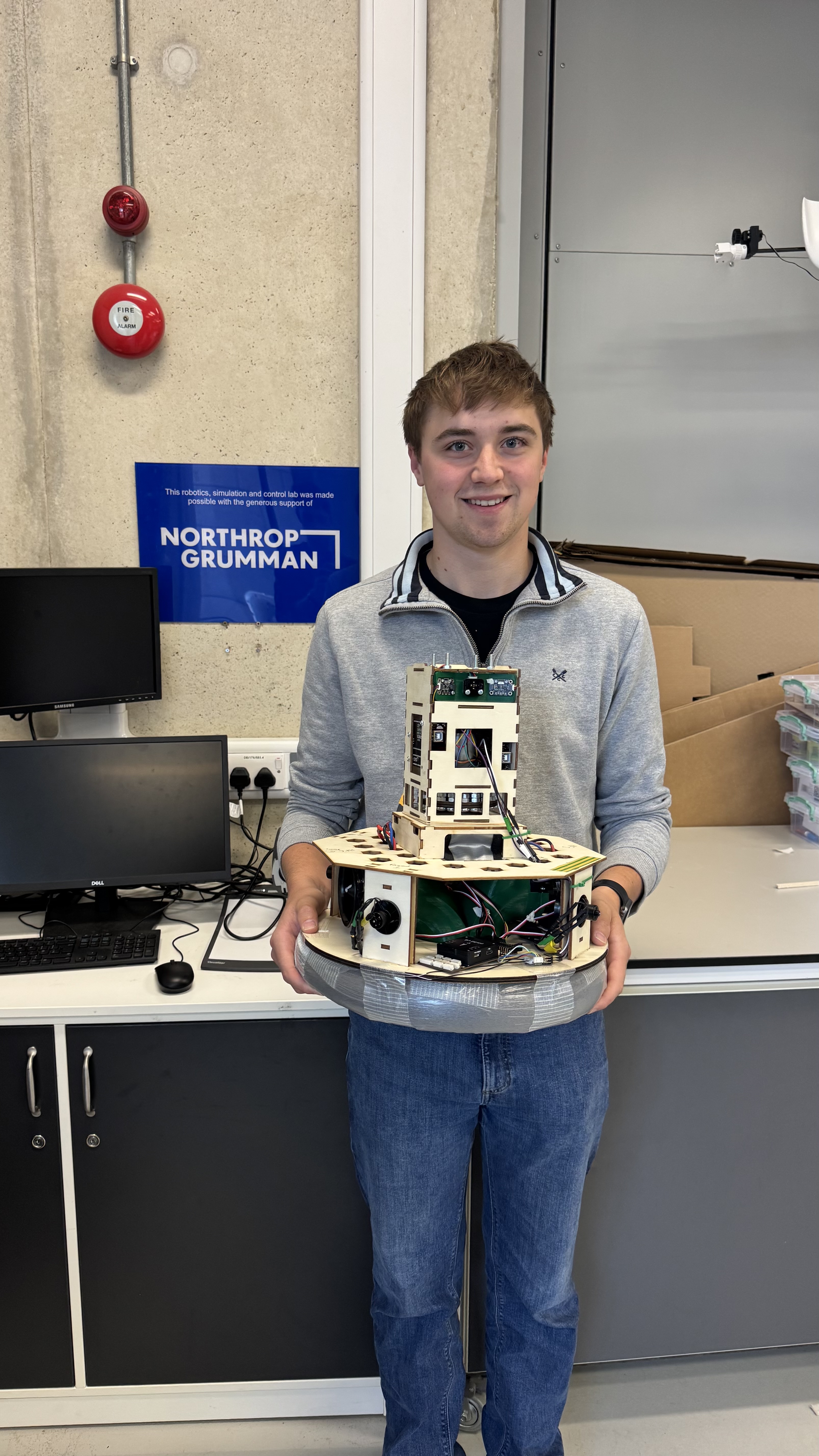 CubeSat supporting photo 1
